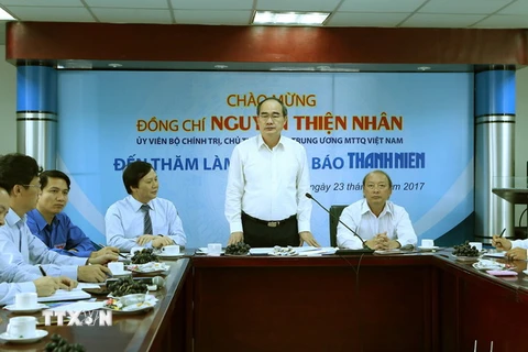 Chủ tịch Ủy ban Trung ương Mặt trận Tổ quốc Việt Nam Nguyễn Thiện Nhân phát biểu ý kiến chỉ đạo kết luận buổi làm việc. (Ảnh: Nguyễn Dân/TTXVN)
