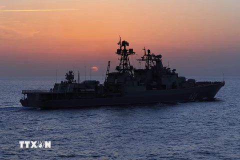 Tàu khu trục Phó Đô đốc Kulakov của Hải quân Nga hoạt động tại đông Địa Trung Hải. (Nguồn: AP/TTXVN)
