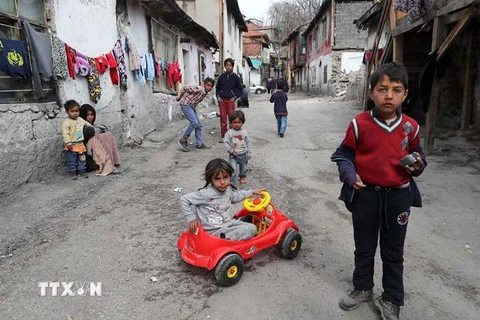 Trẻ em tị nạn Syria tại Ismetpasa, Thổ Nhĩ Kỳ ngày 11/4. (Nguồn: AFP/TTXVN)