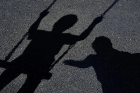 Khởi tố một bảo vệ trường tiểu học có hành vi dâm ô trẻ em