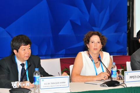 Các đại biểu đại diện các nền kinh tế APEC tham dự cuộc họp Đối tác chính sách về khoa học công nghệ sáng tạo(PPSTI). (Ảnh: Nguyễn Khang/TTXVN)
