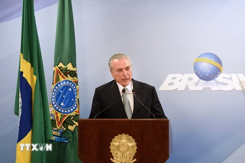 Tổng thống Brazil Michel Temer phát biểu tại cuộc họp báo ở Brasilia ngày 18/5. (Nguồn: AFP/TTXVN)