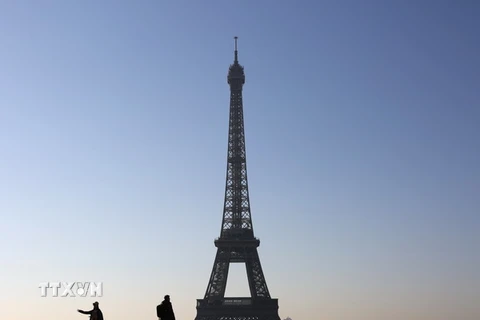 Tháp Eiffel ở Paris, Pháp ngày 10/5. (Nguồn: AFP/TTXVN)