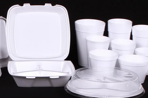 Vancouver sẽ xem xét cấm cốc, túi nhựa và hộp xốp đựng thực phẩm
