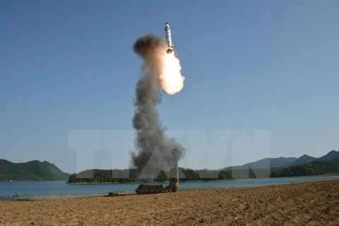 Một vụ thử tên lửa của Triều Tiên. (Nguồn: EPA/TTXVN)