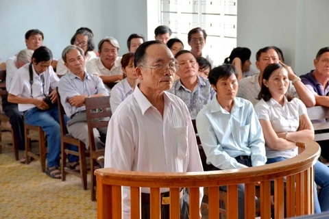 Nguyên Chủ tịch Hội VHNT Bình Thuận bị tuyên án 18 tháng tù