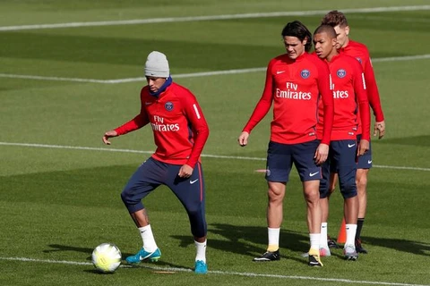 Edinson Cavani và Neymar tại buổi tập luyện. (Nguồn: Reuters)