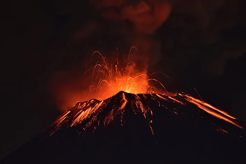 Núi lửa Popocatépetl phun trào hồi tháng 9. (Nguồn: Reuters)