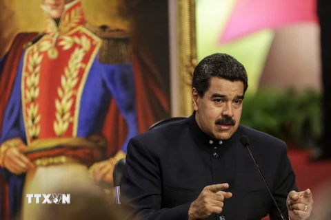 Tổng thống Venezuela Nicolas Maduro phát biểu trong cuộc họp báo ở Caracas. (Nguồn: EPA/TTXVN)