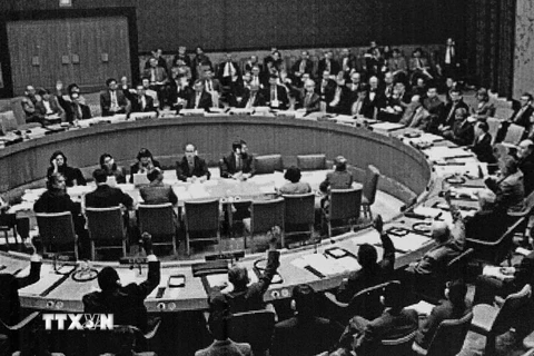Phiên họp của Hội đồng Bảo an Liên hợp quốc về vấn đề Iraq (12/11/1997). (Ảnh: Tư liệu TTXVN)