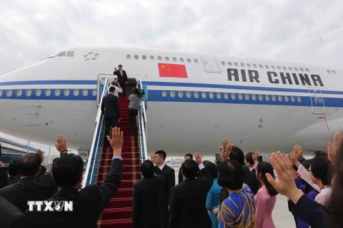 [Photo] Chủ tịch Trung Quốc Tập Cận Bình lên đường tới Hà Nội