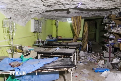Một bệnh viện bị tàn phá ở thị trấn Idlib, miền tây bắc Syria ngày 4/4. (Nguồn: AFP/TTXVN)