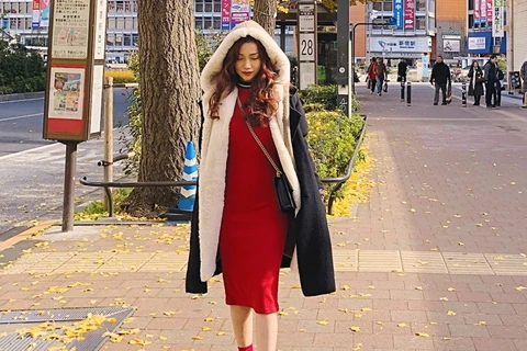 Street style ngập tràn áo khoác dáng dài của mỹ nhân Việt tuần qua