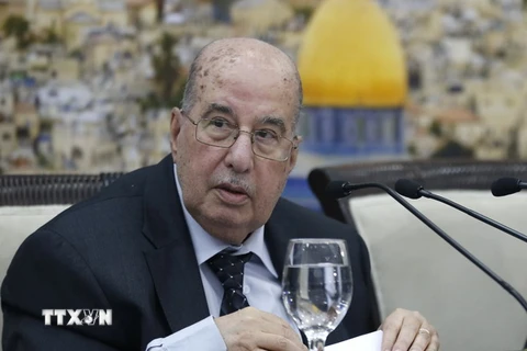 Quan chức cấp cao Palestine Salim Zaanoun phát biểu sau cuộc họp Hội đồng trung ương Palestine tại Ramallah, Bờ Tây ngày 16/1. (Nguồn: AFP/TTXVN)