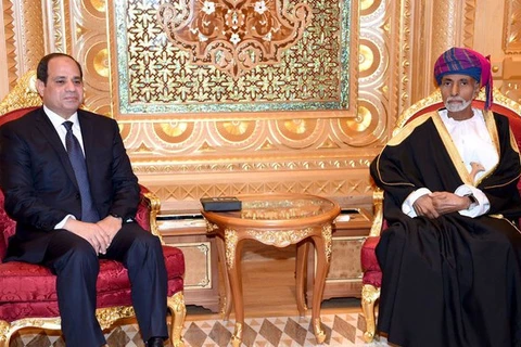 Tổng thống Ai Cập Abdel-Fattah El-Sisi​ và Quốc vương Oman Qaboos Qaboos bin Said al-Said. (Nguồn: arabnews.com)
