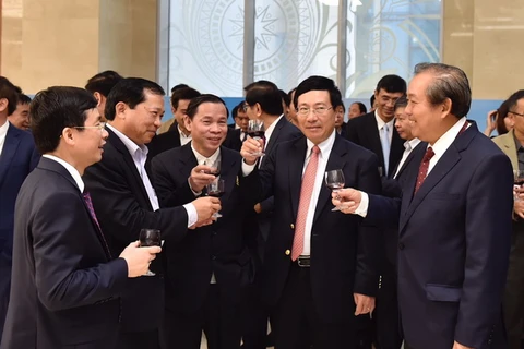 Các Phó Thủ tướng gặp mặt, chúc Tết toàn thể cán bộ, công chức, viên chức, người lao động Văn phòng Chính phủ. (Nguồn: baochinhphu.vn)