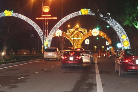 Con đường khu vực công viên Quảng trường tại thành phố Vĩnh Yên. (Ảnh: Nguyễn Trọng Lịch/TTXVN)