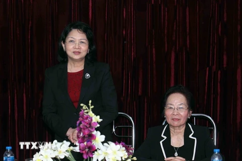 Phó Chủ tịch nước Đặng Thị Ngọc Thịnh phát biểu chúc mừng những thành tựu của Hội trong những năm qua. (Ảnh: Quý Trung/TTXVN)