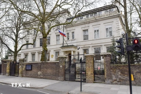 Đại sứ quán Nga tại London, Anh ngày 14/3. (Nguồn: THX/TTXVN)