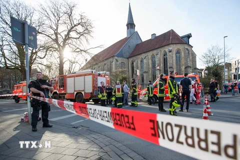 Cảnh sát phong tỏa hiện trường vụ lao xe vào đám đông ở Münster, Đức ngày 7/4. (Nguồn: AFP/TTXVN)