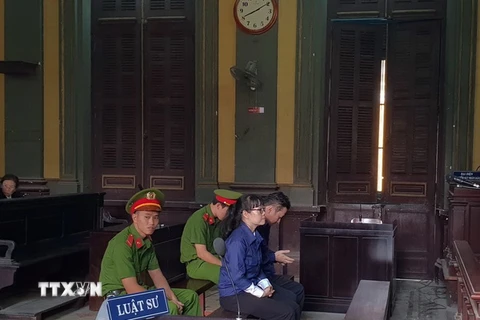 Bị cáo Huỳnh Thị Huyền Như tại phiên tòa phúc thẩm ngày 28/5. (Ảnh: Thành Chung/TTXVN)