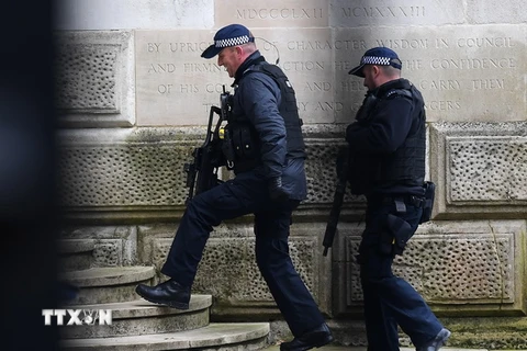 Cảnh sát Anh tuần tra tại thủ đô London ngày 12/4. (Nguồn: EPA-EFE/ TTXVN)