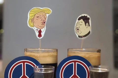 Cocktail Trum-Kim. (Nguồn: Báo chí Singapore)