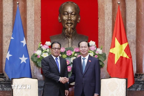 Chủ tịch nước Trần Đại Quang tiếp Ngài Wesley W. Simina, Chủ tịch Quốc hội Liên bang Micronesia đang thăm chính thức Việt Nam. (Ảnh: Lâm Khánh/TTXVN)