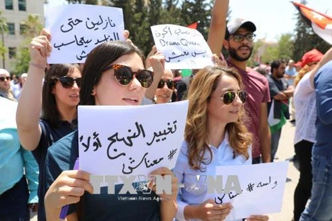 Đình công phản đối các chính sách kinh tế ở Amman, Jordan ngày 6/6. (Nguồn: EPA-EFE/TTXVN)