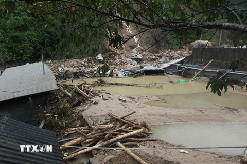 Trang trại nuôi cá nước lạnh bị tan hoang sau khi lũ dữ đi qua của gia đình nhà ông Dương Ngọc Hưng tại bản Chu Va 12, xã Sơn Bình, huyện Tam Đường, Lai Châu. (Ảnh: Quý Trung/TTXVN)