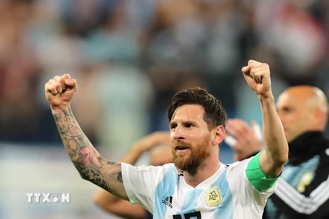 Cầu thủ Lionel Messi của Argentina mừng bàn thắng trong trận đấu với Nigeria ở Saint Petersburg, Nga ngày 26/6. (Ảnh: THX/TTXVN)