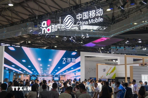Gian hàng của China Mobile tại Hội nghị di động thế giới ở Thượng Hải, Trung Quốc ngày 27/6. (Ảnh: AFP/ TTXVN)