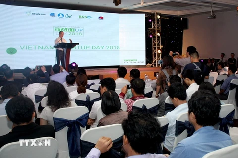 Bí thư Thành ủy Thành phố Hồ Chí Minh Nguyễn Thiện Nhân phát biểu trước giới khởi nghiệp tại Vietnam Startup Day 2018. (Ảnh: Tiến Lực/TTXVN)