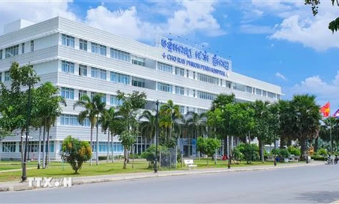 Bệnh viện Chợ Rẫy Phnom Penh - Công trình của mối quan hệ hữu nghị Việt Nam-Campuchia. (Ảnh: TTXVN phát)