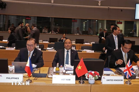 Hình ảnh Thủ tướng dự Phiên họp toàn thể thứ nhất Hội nghị ASEM 12
