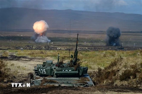Các lực lượng Nga tham gia cuộc tập trận quân sự Vostok-2018 tại Tsugol, Siberia, khu vực biên giới ở Siberia ngày 13/9/2018. (Ảnh: AFP/ TTXVN)