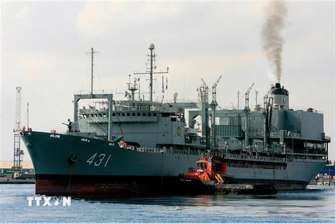 Tàu hàng Kharg của Iran cập cảng ở thị trấn Port Sudan của Sudan trên Biển Đỏ. (Ảnh: AFP/ TTXVN)