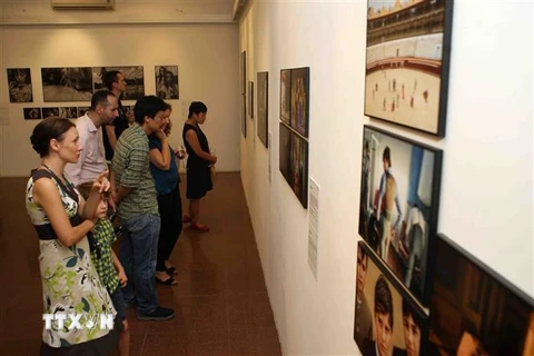 Đại sứ quán Hà Lan phối hợp Hội Nhà báo Việt Nam tổ chức một buổi triển lãm ảnh. (Ảnh minh họa: Thanh Tùng/TTXVN)