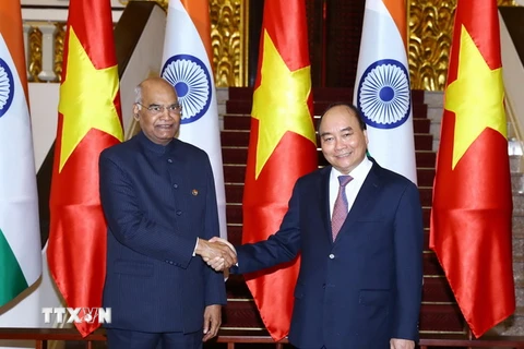 Thủ tướng Nguyễn Xuân Phúc hội kiến Tổng thống Cộng hòa Ấn Độ Ram Nath Kovind đang thăm cấp Nhà nước Việt Nam. (Ảnh: Thống Nhất/TTXVN)