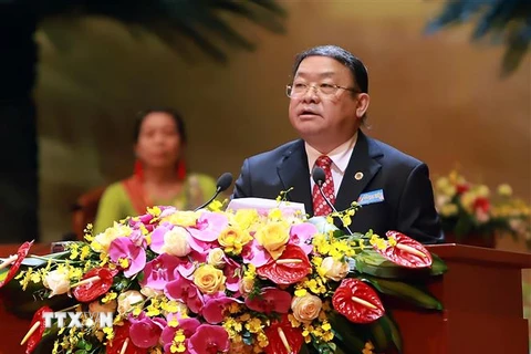 Ông Thào Xuân Sùng, Chủ tịch BCH Trung ương Hội Nông dân Việt Nam khóa VII đọc diễn văn Bế mạc đại hội. (Ảnh: Hoàng Hùng/TTXVN)