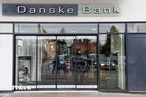 Một chi nhánh của Ngân hàng Danske ở Copenhagen, Đan Mạch. (Ảnh: AFP/TTXVN)