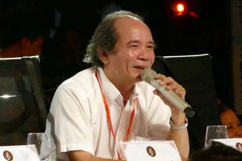 Nhà thơ, nhạc sỹ Nguyễn Trọng Tạo làm Bam giám khảo chung kết giọng ca xứ Nghệ 2017.