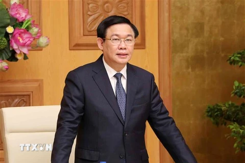 Phó Thủ tướng Vương Đình Huệ, Trưởng Ban Chỉ đạo Đổi mới và Phát triển doanh nghiệp phát biểu. (Ảnh: Văn Điệp/TTXVN)