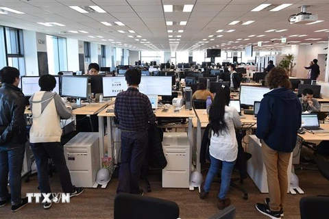 Công ty Internet và điện tử thương mại tại Tokyo, Nhật Bản. (Ảnh: AFP/TTXVN)