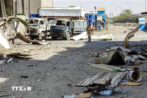 Các lực lượng ủng hộ Chính phủ Yemen trong chiến dịch chống phiến quân Houthi ở ngoại ô thành phố Hodeida, ngày 18/11/2018. (Ảnh: AFP/ TTXVN)