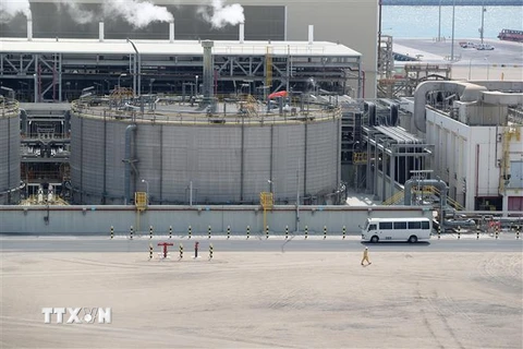 Cơ sở khí ga hóa lỏng và khí tự nhiên hóa lỏng của Qatar ở thành phố công nghiệp Ras Laffan, cách thủ đô Doha khoảng 80km về phía bắc. (Ảnh: AFP/TTXVN)
