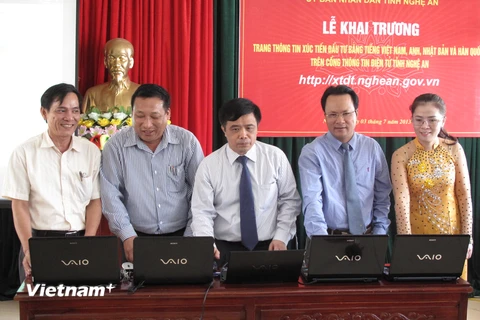 Từ năm 2013 tỉnh Nghệ An đã khai trương trang tin xúc tiến đầu tư bằng 4 thứ tiếng tạo thuận lợi cho nhà đầu tư. (Ảnh: Nguyễn Văn Nhật/Vietnam+)