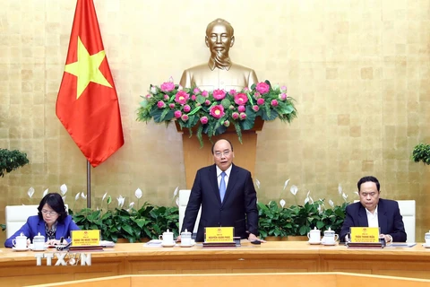 Thủ tướng Chính phủ Nguyễn Xuân Phúc chủ trì phiên họp Hội đồng thi đua - khen thưởng Trung ương. (Ảnh: Thống Nhất/TTXVN)