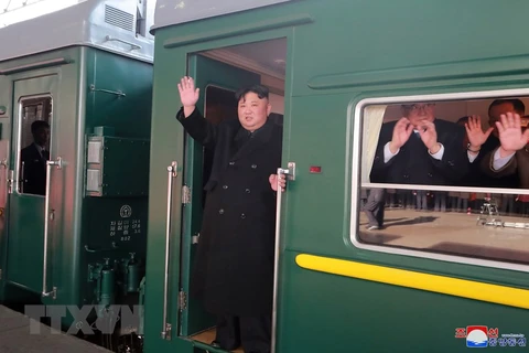 Đoàn tàu chở Chủ tịch Triều Tiên Kim Jong-un rời nhà ga Bình Nhưỡng (Triều Tiên) ngày 23/2/2019. (Ảnh: YONHAP/TTXVN)