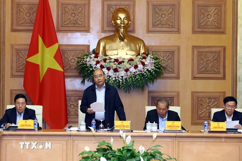 Thủ tướng Nguyễn Xuân Phúc, Trưởng Tiểu ban Kinh tế-Xã hội chuẩn bị cho Đại hội XIII của Đảng phát biểu. (Ảnh: Thống Nhất/TXVN)